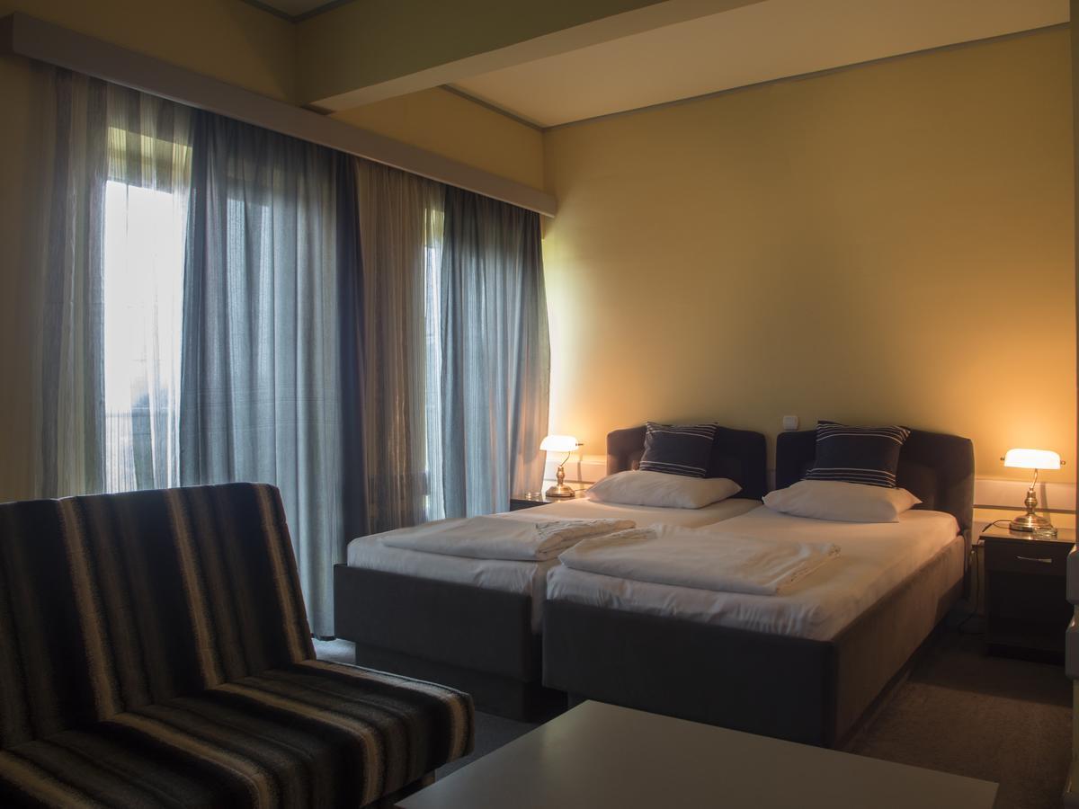 Hotel Vidikovac Ниш Экстерьер фото