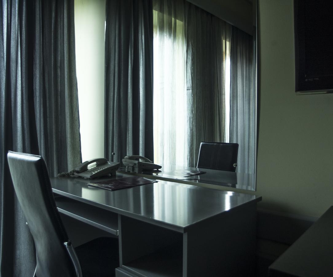 Hotel Vidikovac Ниш Экстерьер фото